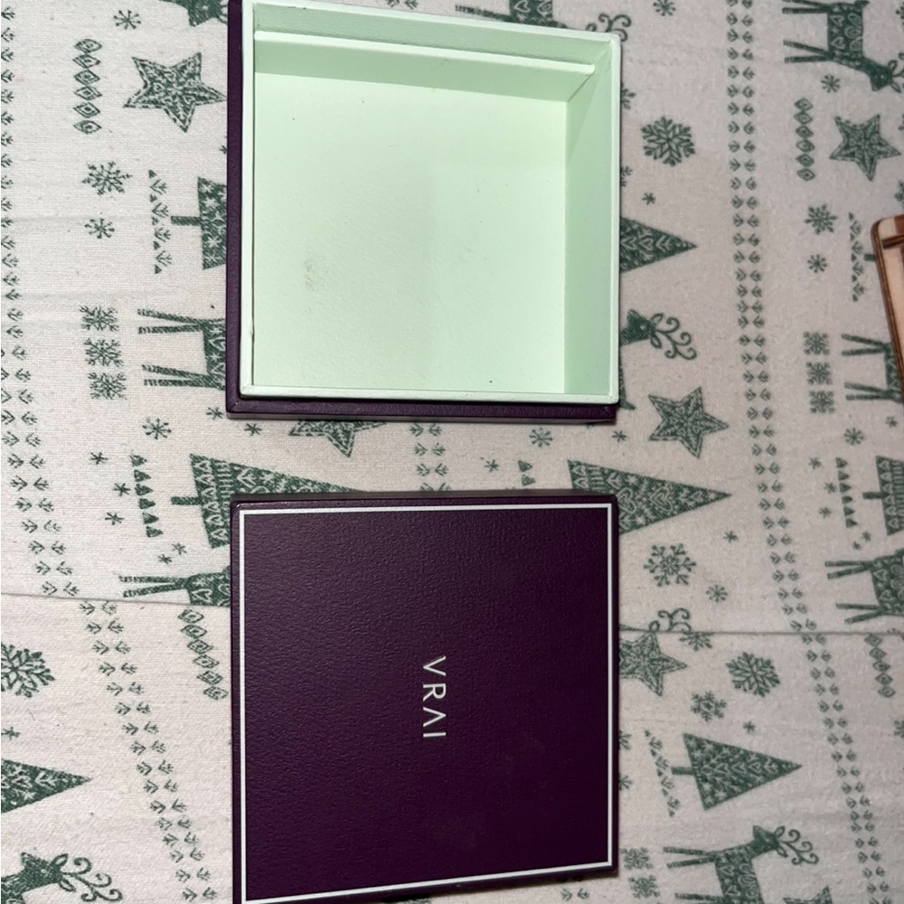 Jewelry Box in Purple and Mint